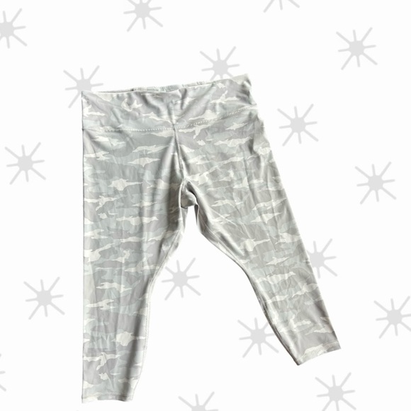 NWT Athleta Elation Camo 7/8 Tight Women's Gray Camouflage Size 3x - Picture 1 of 5